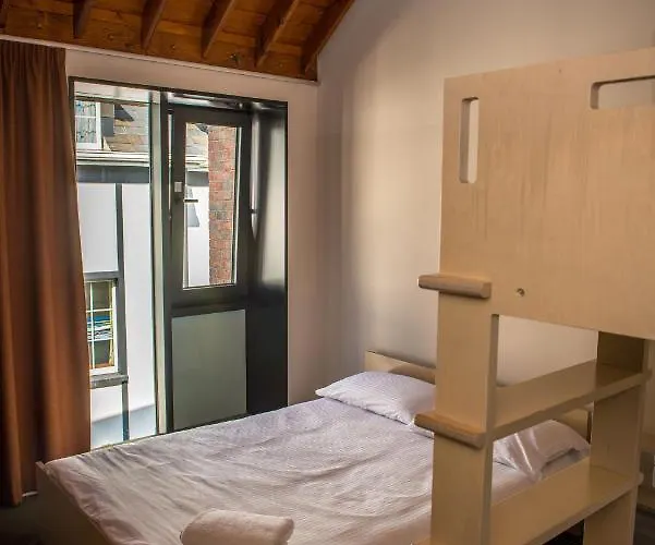 Neptune's * Cill Airne